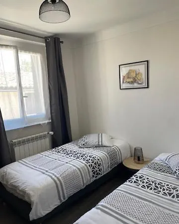 Charmante Maison De Holiday home *