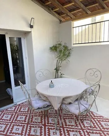 Holiday home Charmante Maison De *